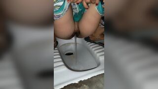 Desi Indian Bhabhi Only Pissing Video