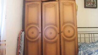 Morning exercises from a naked lady