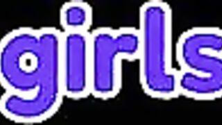 Norsk kone knuller enorme dildo