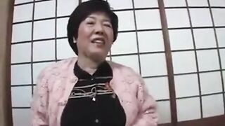 Japanese Amateur MILF Toys with Sex-Toy