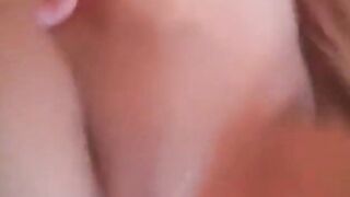 Die ungezogene Affäre zwischen einer in Latex gekleideten deutschen Mutter