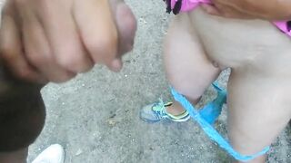 Exhibitionnisme en forêt - Pipe et branlette en plein air