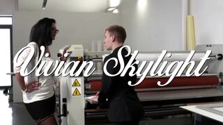 Sexy big ass MILF loves doggy fuck