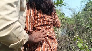 College couples enjoying outdoor fucking