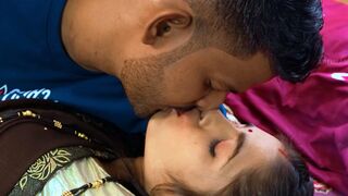 Tight Pussy Desi Bhabhi in Saree Fucked Hard