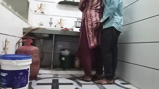 Padosi Ne pahla kitchen mein