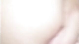 Wendy, una dominicana con grandes tetas naturales se masturba