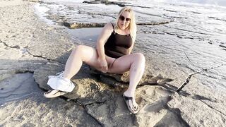 Blonde MILF Masturbates and Squirts on Public Beach