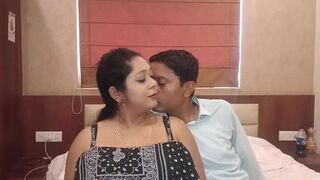 Indian MILF Bhabhi Pussy Fucking Sex - Bengali BBW