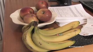 Alia Janine is a handjob specialist