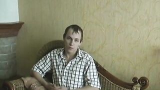 Brunette Amateur Girl in Hardcore Homemade Creampie Video