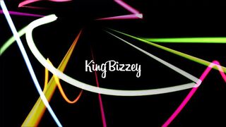 Nasser deutscher Blondine-Blowjob unter der Dusche