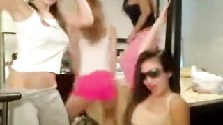 Hot Asian Amateur on Webcam