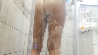 Anal Fingering in the Shower