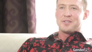 If you pull your dick out then Ill take my shemale cock out