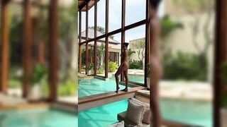 Chill Day on Villa, Tease in the Pool, Shower