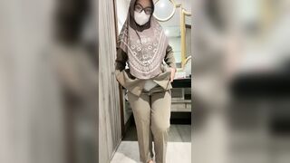 My Idol Teacher, Squirt