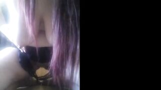 Leker med grönsaker och mina stora tuttar