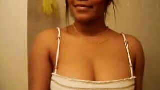 Indian Amateur Big-Tits Shower Webcam Striptease