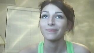 Cutie Bater Plays with Dildo on Webcam