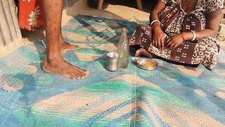 Village bhabhi ke sath Daru Piya