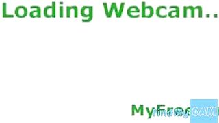 Brunette Amateur Strips on Webcam