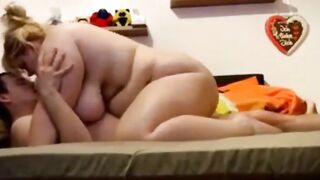 Der wilde Ritt der molligen Schweizer Mutter - Amateur-Blowjob