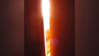 Deutsche Amateur-Milf wird im Schlafzimmer abspritzen