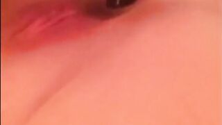 Solo Girl Masturbates on Camera