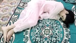Padosi ke ghar me ghus kar jabar dasti chod diya