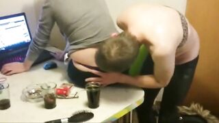 Mein neuer Sklave: Jung, devot und bisexuell