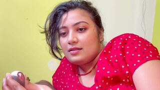 OMG! I’m alone with my step mother and I asked help to fuck my tight dick