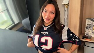 Quickie Find-Pro Hottie Fucks A Patriots Player