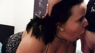 Mature Italian Lady with Big Assets Gets a Nasty Oral