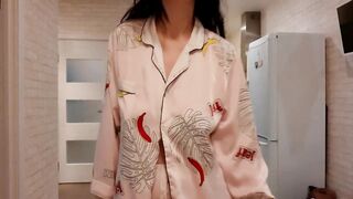 Big-Titted Brunette MILF Pussy Play on Webcam