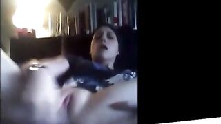 Milf's Solo Vibrator Orgasm