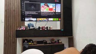 ADORABLE STEPMOM'S ASS WATCHING TV WE ENDED UP FUCKING