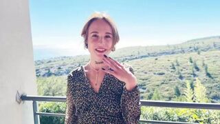 JacquieEtMichelTV - Alma - 24, finds pleasure with two men