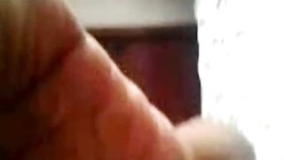 Indian Hijabi Masturbating on Webcam