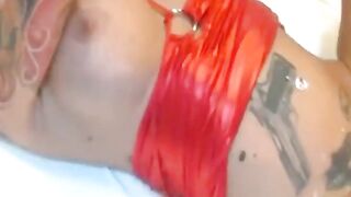 Gangbang mit einer rothaarigen deutschen Amateurin auf einer Party