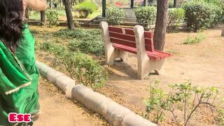 Desi Beautiful Bhabhi Mili Park Mein AUR Ghar tak Aaayi Chudai Ke liye