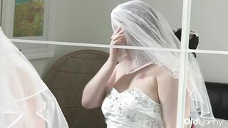 Curvy BBW Bride Gets Fucked By Mature Ladies In Hot Threesome