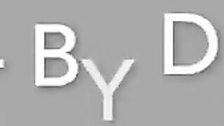 Deutsche Amateurin spielt in braunen Leggings mit Nylonsocken