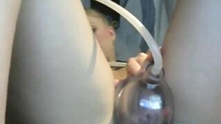 Webcam Amateur Pumps with her Sex Toy