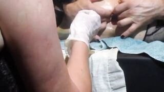 Deutsche reife Frau dehnt meinen Arsch