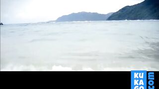 Public Flashing Of Big Natural Tits In The Moment Of Escape