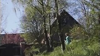 Dansk Pige Anal Leg i Haven - Trine