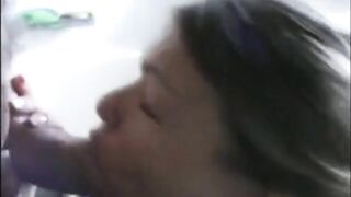 Deutsche Amateur-Schlampe bekommt ein Facial nach einem Blowjob