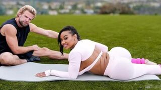 LoveHerButt - Tia Maria - Mind-blowing Workout