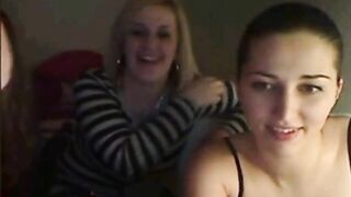 Webcam Quartet Flashing Their Breasts